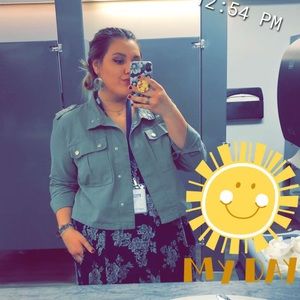 Meet your Posher, Katie